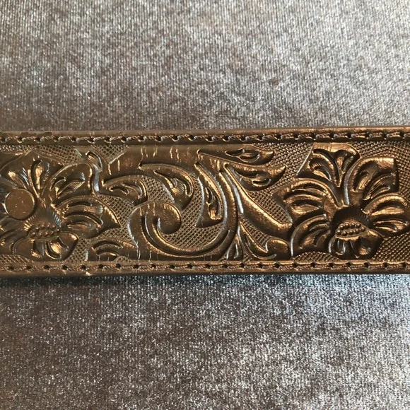 NWOT JUSTINS leather belt embossed tooled leather steelhead buckle 34 - Picture 4 of 8